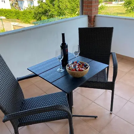 Lägenhet Marinac